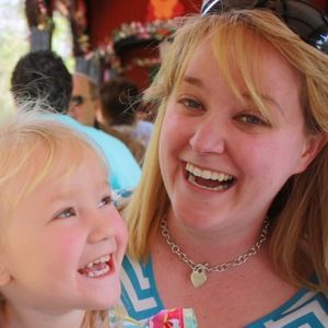 Meet your Posher, Caitlin